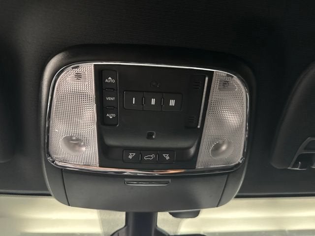 2020 Jeep Grand Cherokee Altitude 4x2
