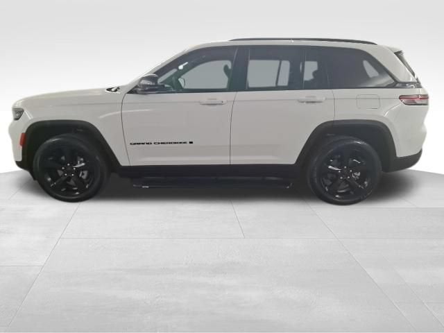 2023 Jeep Grand Cherokee Altitude 4x2