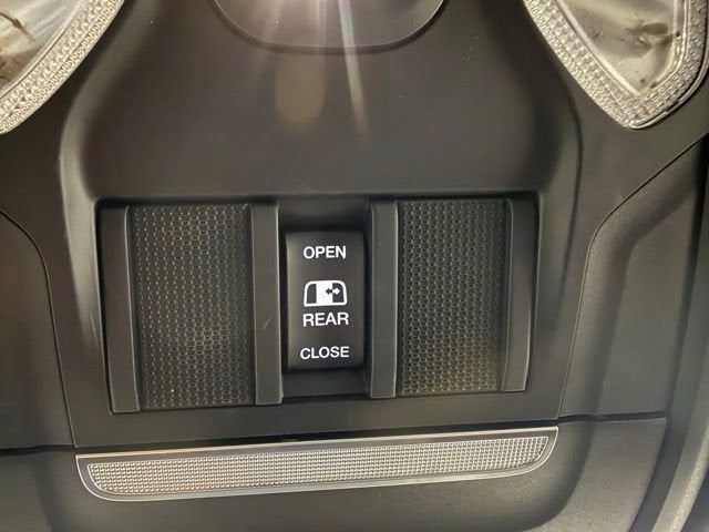 2021 RAM 1500 Big Horn Crew Cab 4x2 5'7" Box