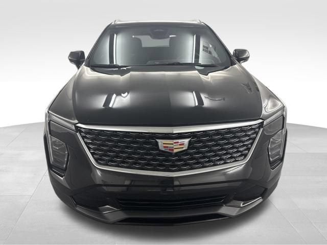 2025 Cadillac XT4 Premium Luxury — photo 2