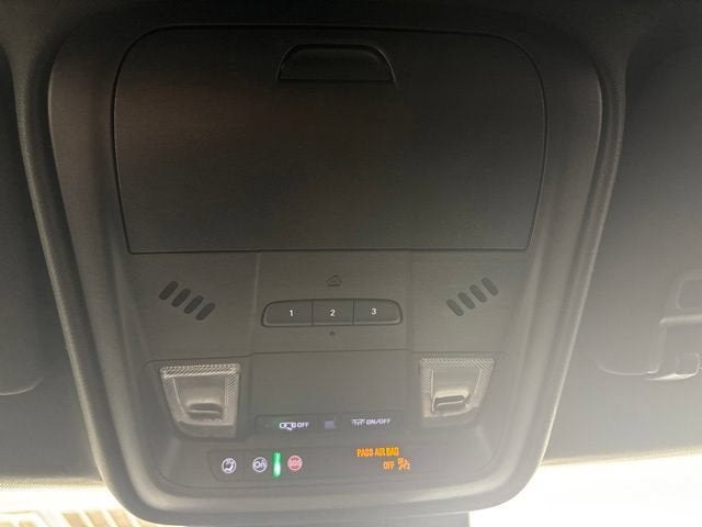 2025 Cadillac XT4 Premium Luxury — photo 30