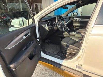 2025 Cadillac XT5 Luxury
