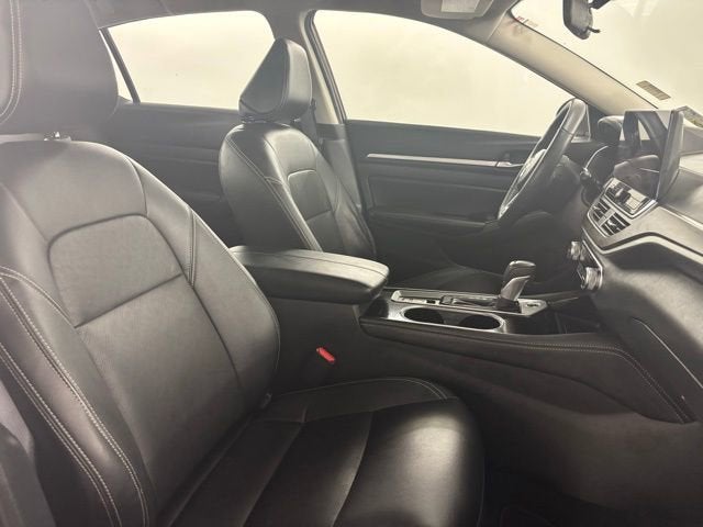 2024 Nissan Altima SL FWD