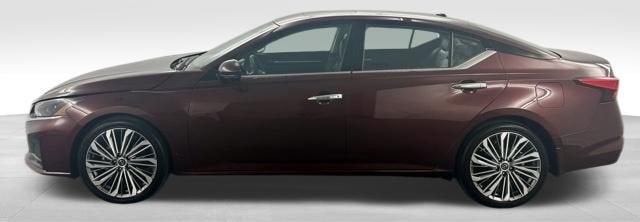 2024 Nissan Altima SL FWD