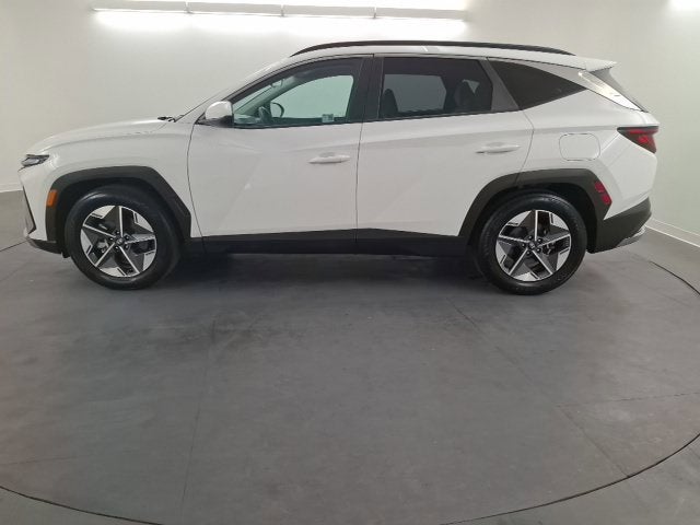 2025 Hyundai TUCSON Base