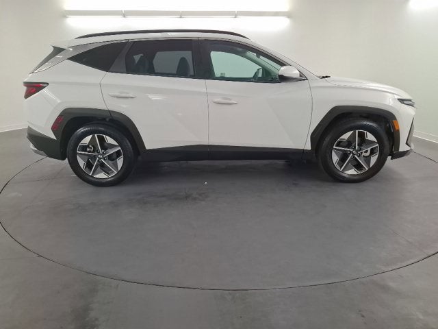 2025 Hyundai TUCSON Base