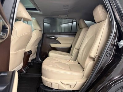 2022 Toyota Highlander Hybrid Limited