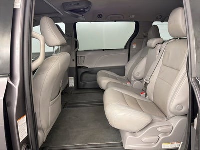 2020 Toyota Sienna XLE Auto Access Seat