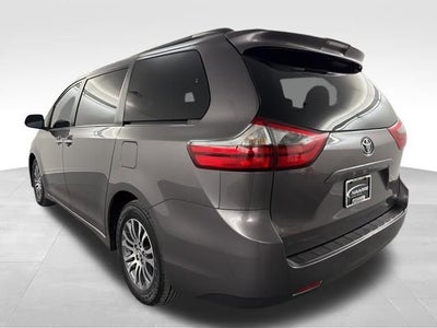 2020 Toyota Sienna XLE Auto Access Seat