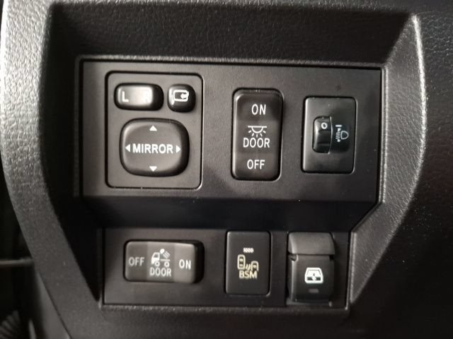 2015 Toyota Tundra 4WD Truck Platinum