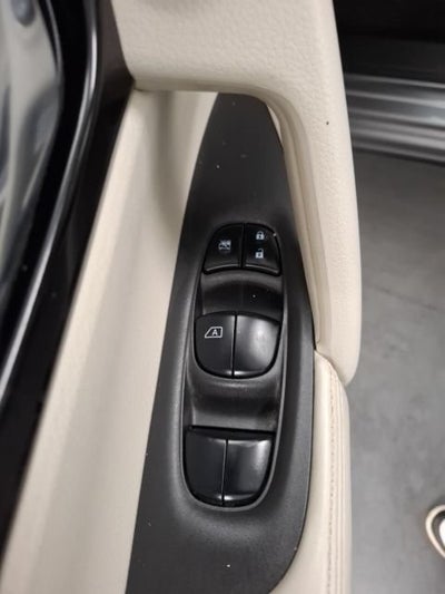 2022 Nissan Rogue Sport SV FWD Xtronic CVT