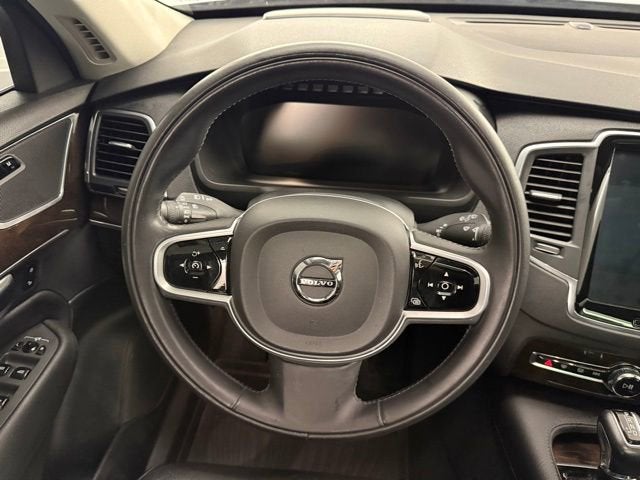 2019 Volvo XC90 T6 Momentum