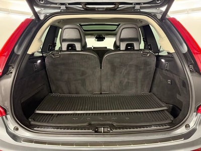 2019 Volvo XC90 T6 Momentum