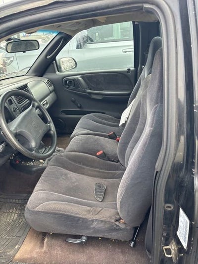 2000 Dodge Dakota Base