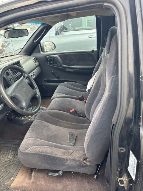 2000 Dodge Dakota Base