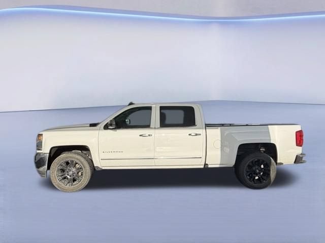 2018 Chevrolet Silverado 1500 LTZ — photo 2