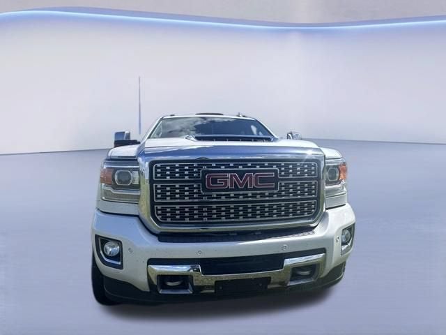 2019 GMC Sierra 2500 HD Denali — photo 2