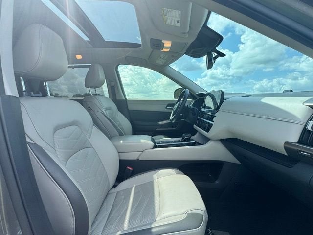 2022 Nissan Pathfinder Platinum