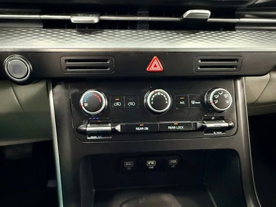 2023 Kia Carnival LX