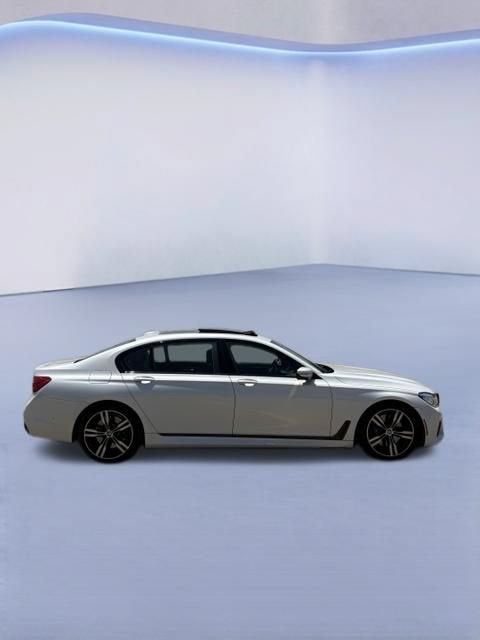 2017 BMW 7 Series 740i