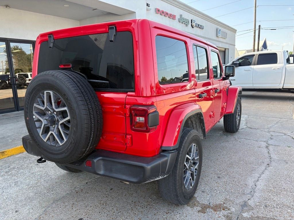 2025 Jeep Wrangler 4-Door Sahara 4x4