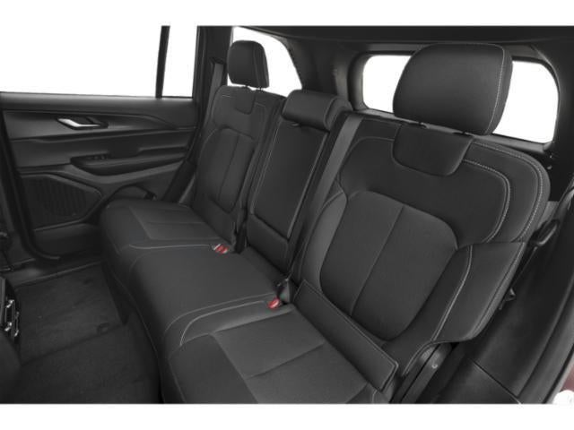 2025 Jeep Grand Cherokee Altitude 4x2
