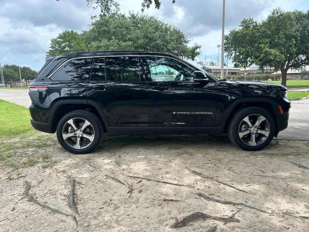 2025 Jeep Grand Cherokee Limited 4x2
