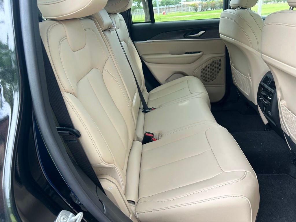 2025 Jeep Grand Cherokee Limited 4x2
