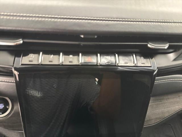 2023 Jeep Grand Cherokee Overland 4x2