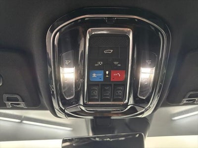 2023 Jeep Grand Cherokee Overland 4x2