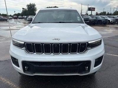 2023 Jeep Grand Cherokee Overland 4x2