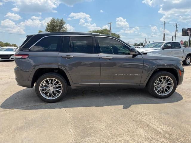 2023 Jeep Grand Cherokee Summit 4x2