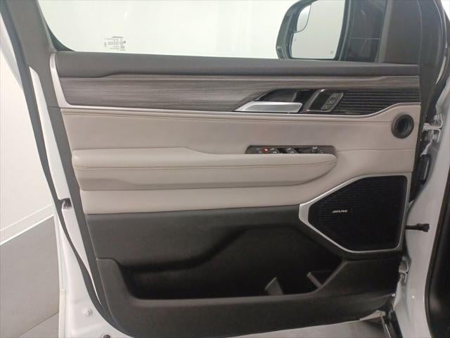2024 Jeep Wagoneer L Series II 4x2