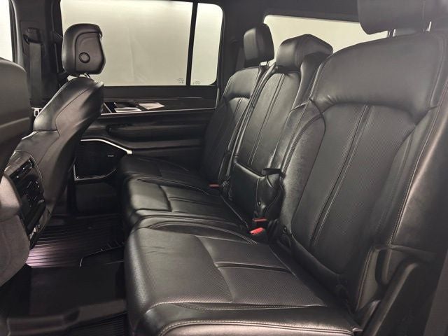 2022 Jeep Wagoneer Series III 4x4