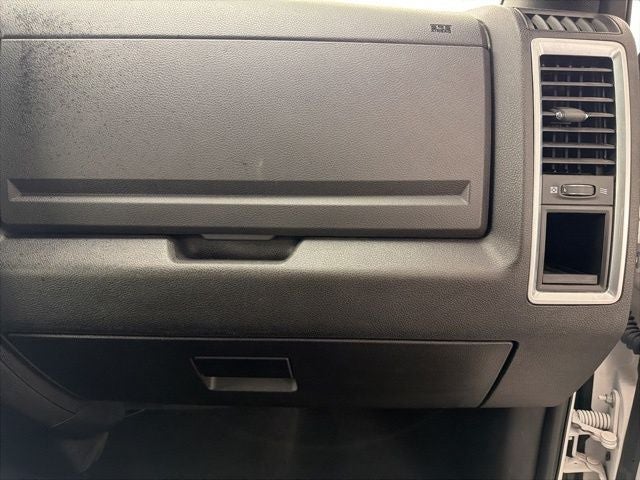 2024 RAM 1500 Classic Warlock Crew Cab 4x2 5'7' Box