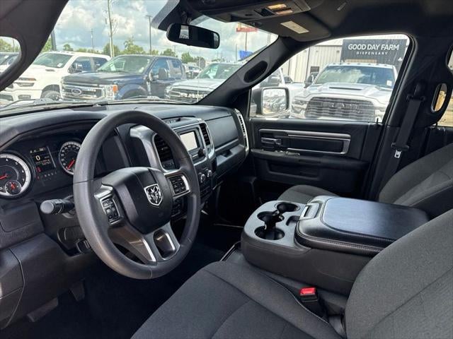 2024 RAM 1500 Classic Warlock Crew Cab 4x4 5'7' Box
