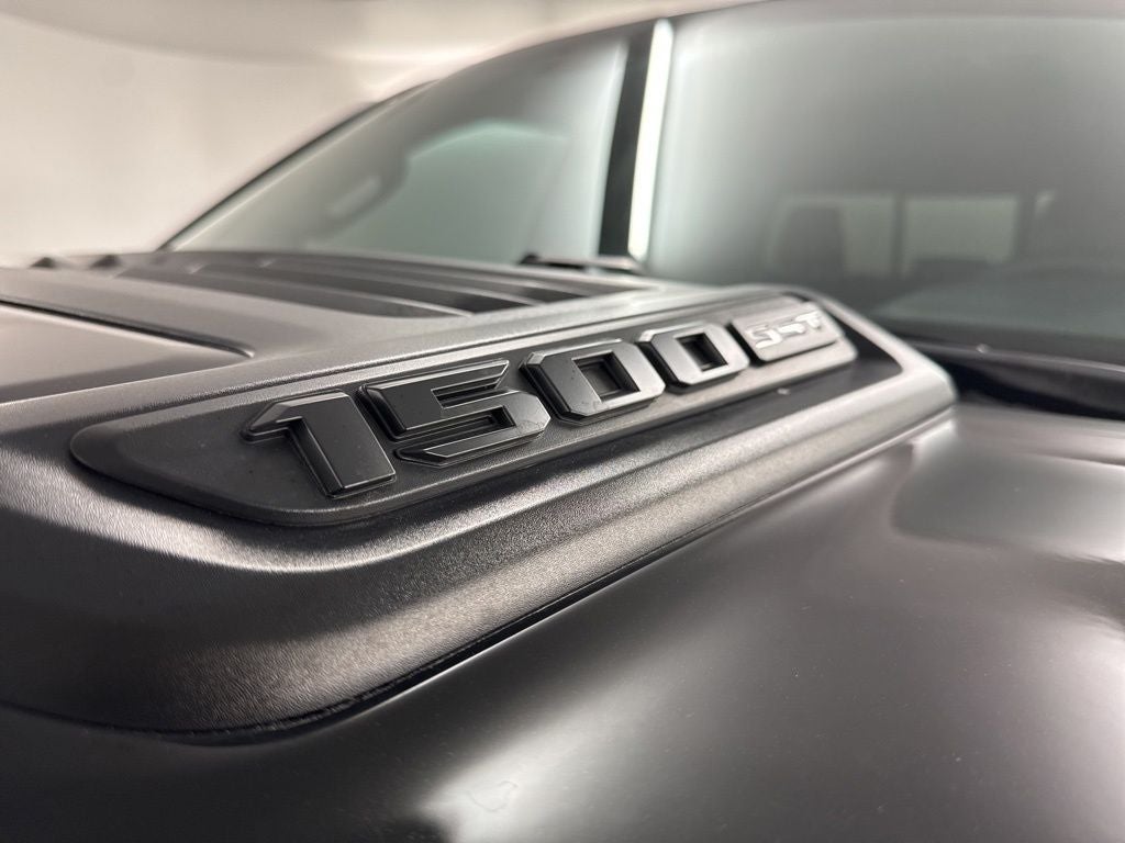 2025 RAM 1500 Laramie Crew Cab 4x2 5'7' Box