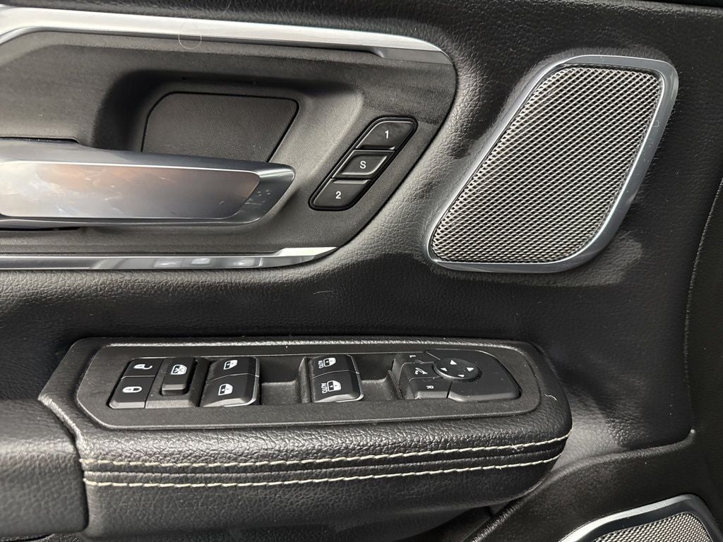 2025 RAM 1500 Laramie Crew Cab 4x2 5'7' Box