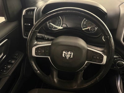 2020 RAM 1500 Big Horn Crew Cab 4x4 5'7' Box