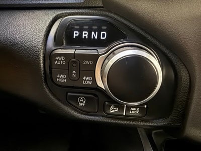 2020 RAM 1500 Big Horn Crew Cab 4x4 5'7' Box