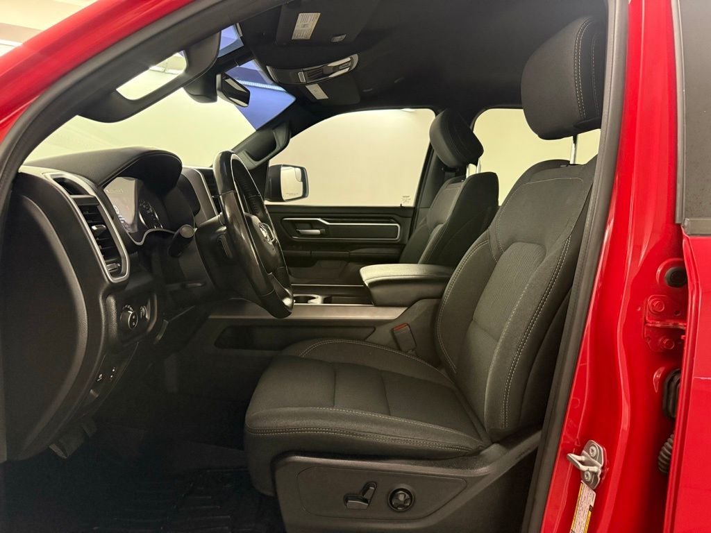 2020 RAM 1500 Big Horn Crew Cab 4x4 5'7' Box