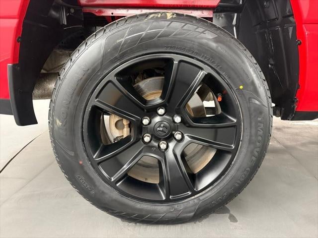 2020 RAM 1500 Big Horn Crew Cab 4x4 5'7' Box