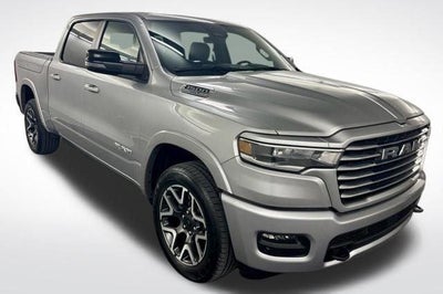 2025 RAM 1500 Laramie Crew Cab 4x4 5'7' Box
