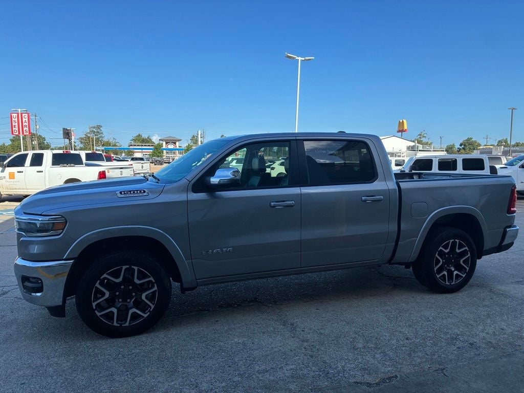 2026 RAM 1500 Laramie Crew Cab 4x4 5'7' Box