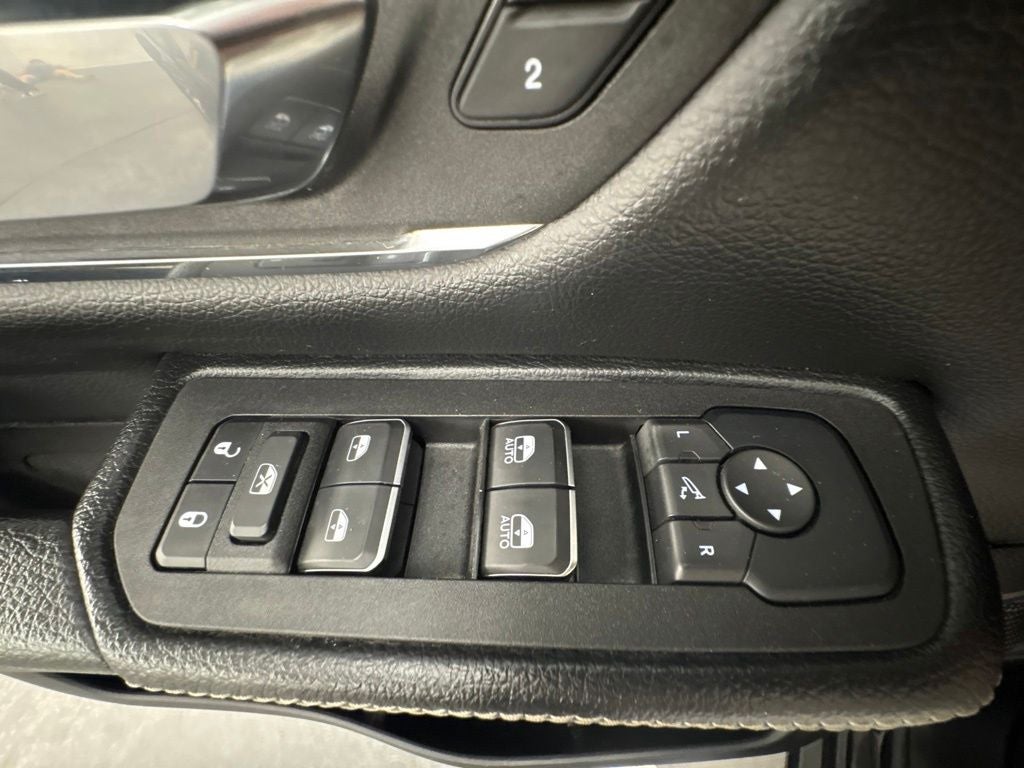 2025 RAM 1500 Laramie Crew Cab 4x4 5'7' Box