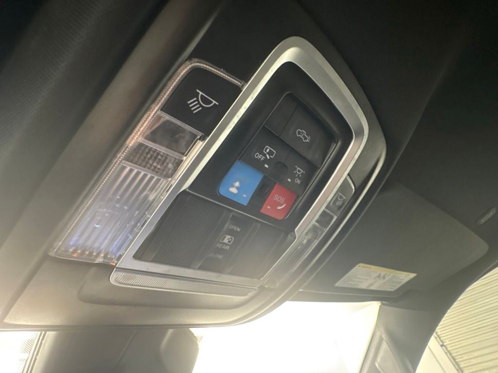 2025 RAM 1500 Laramie Crew Cab 4x4 5'7' Box