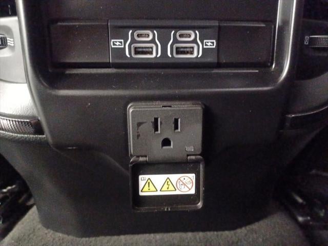 2024 RAM 1500 Rebel Crew Cab 4x4 5'7' Box