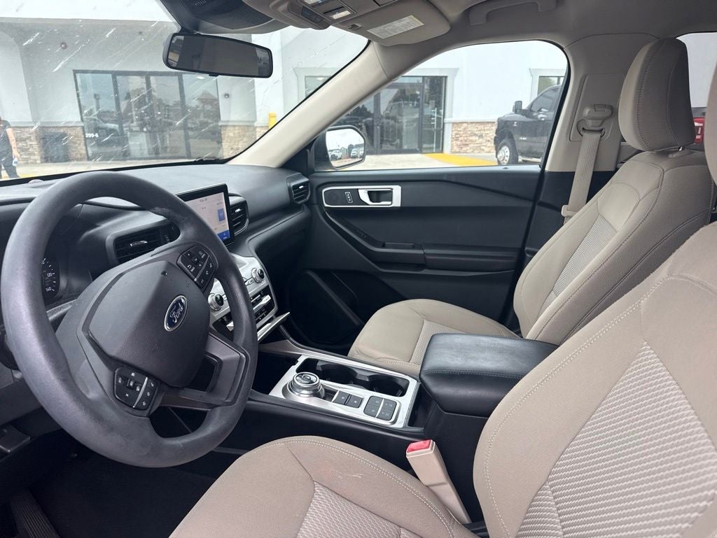2021 Ford Explorer Base