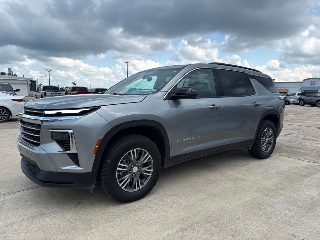 2025 Chevrolet Traverse AWD LT
