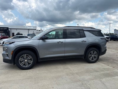 2025 Chevrolet Traverse AWD LT